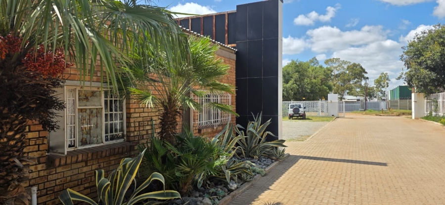 Commercial Property for Sale in Uraniaville North West